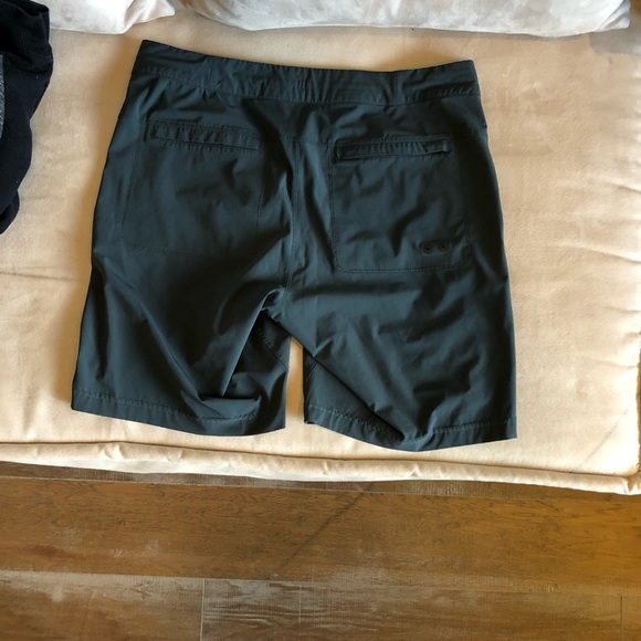 Lululemon Medium 7” Inseam Grey Swim Shorts - Picture 2 of 2